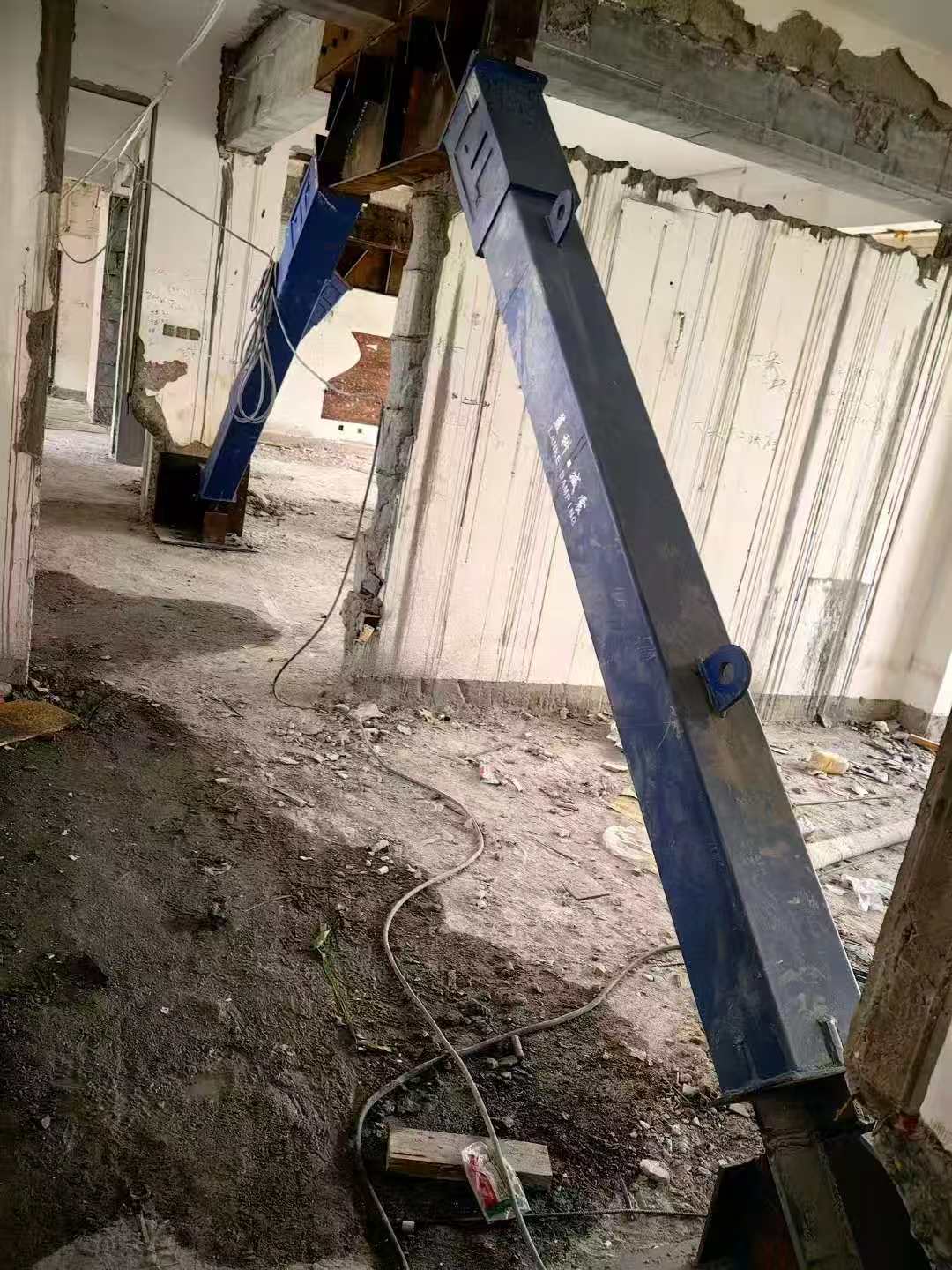 武昌柱子粘钢加固施工工艺
